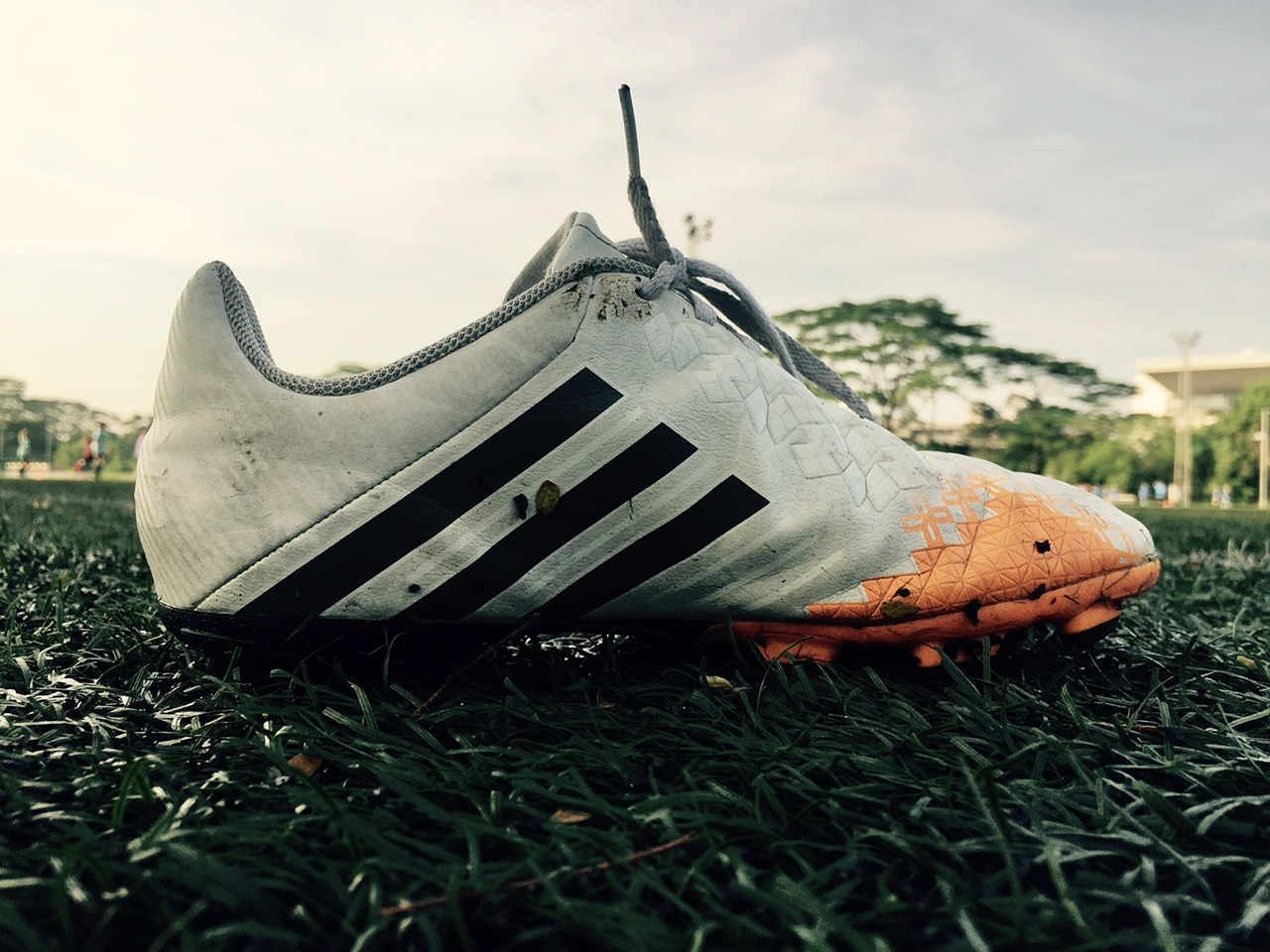 布里兰主场激战江原FC，出线关键一役